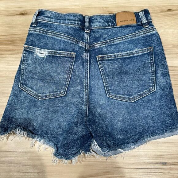 American Eagle Mom Shorts High Rise Distressed Women’s 2 - Picture 2 of 5